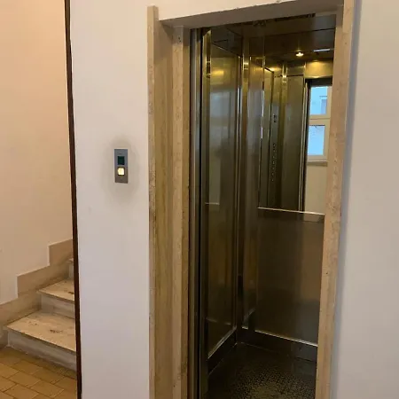 Etruscan Coast & Rome Gateway Διαμέρισμα